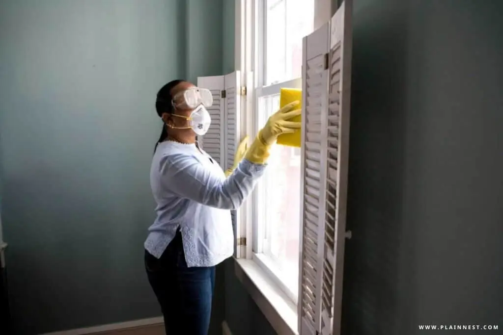Cleaning-Bathroom
